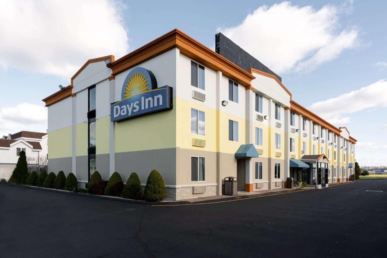 Days Inn By Wyndham Hartford/Closest Downtown Екстериор снимка